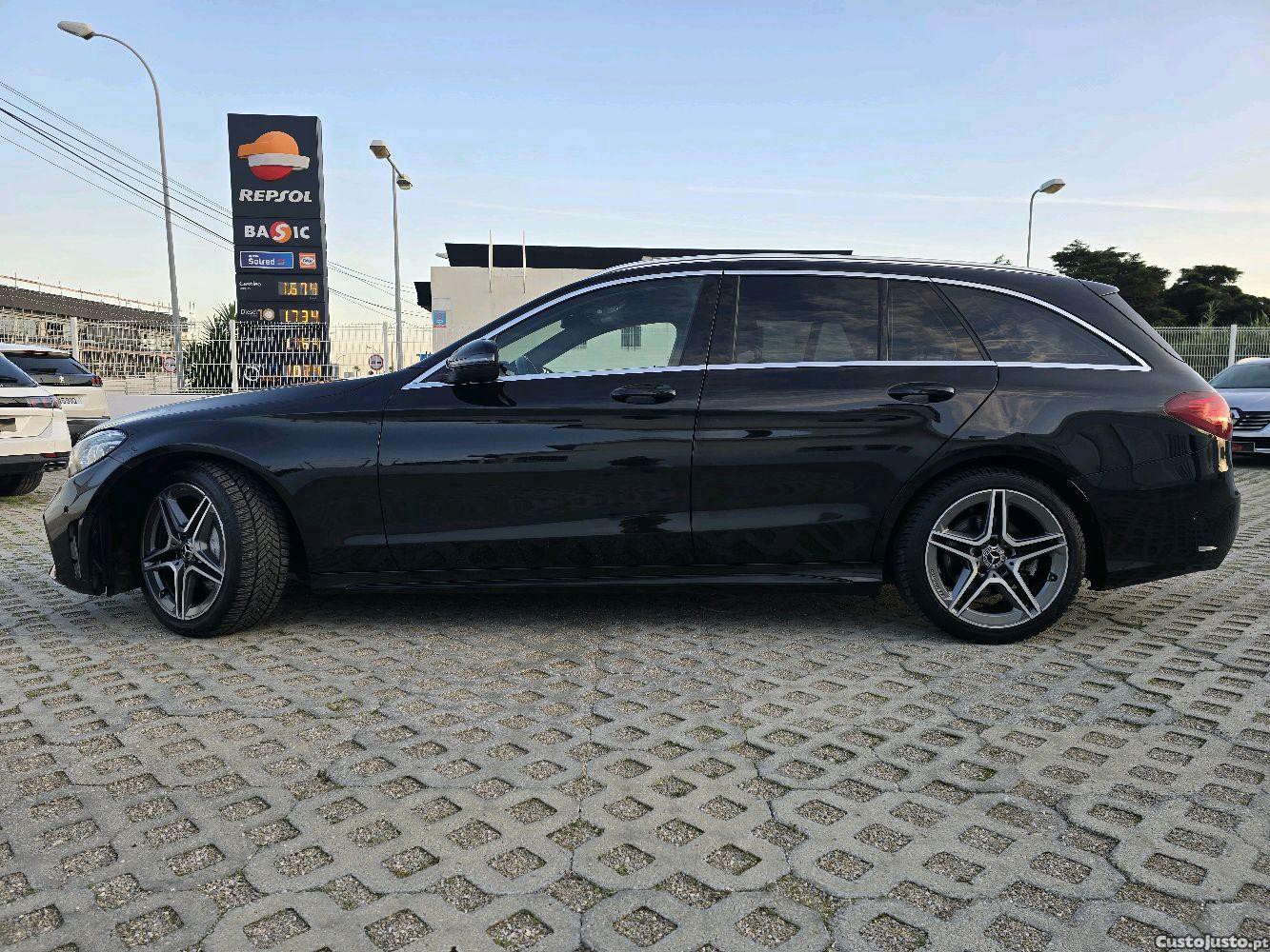 Mercedes-Benz C 220 194 cv AMG - 19 foto 4