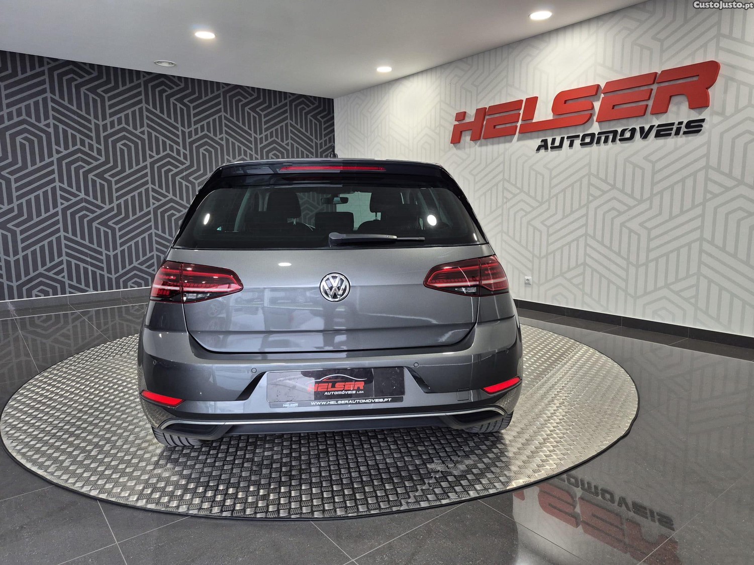 Volkswagen Golf e- AC/DC — fotografia 7