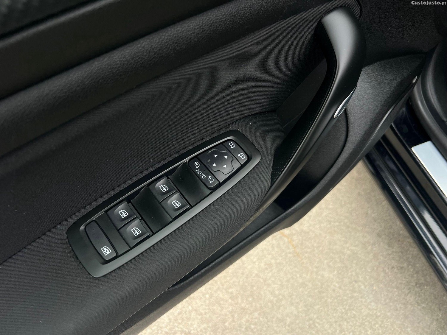 Renault Mégane Sport Tourer 1.5 Blue dCi Limited — fotografia 6