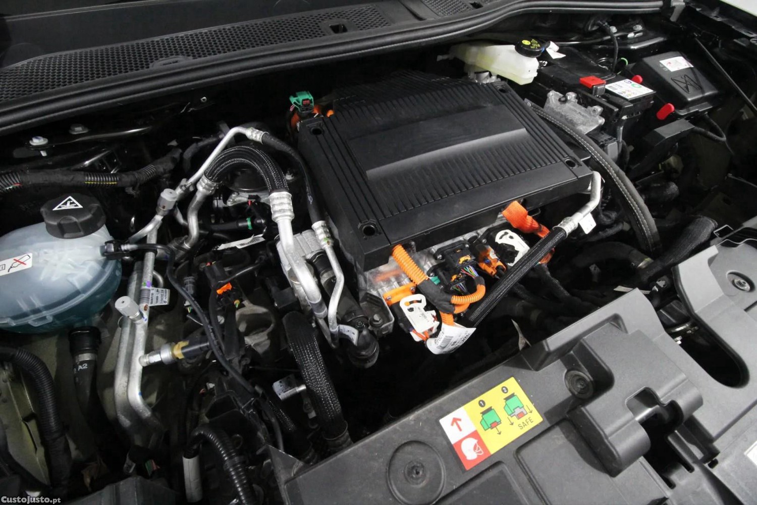 Citroën e-C4 50 kWh Shine Pack — fotografia 2
