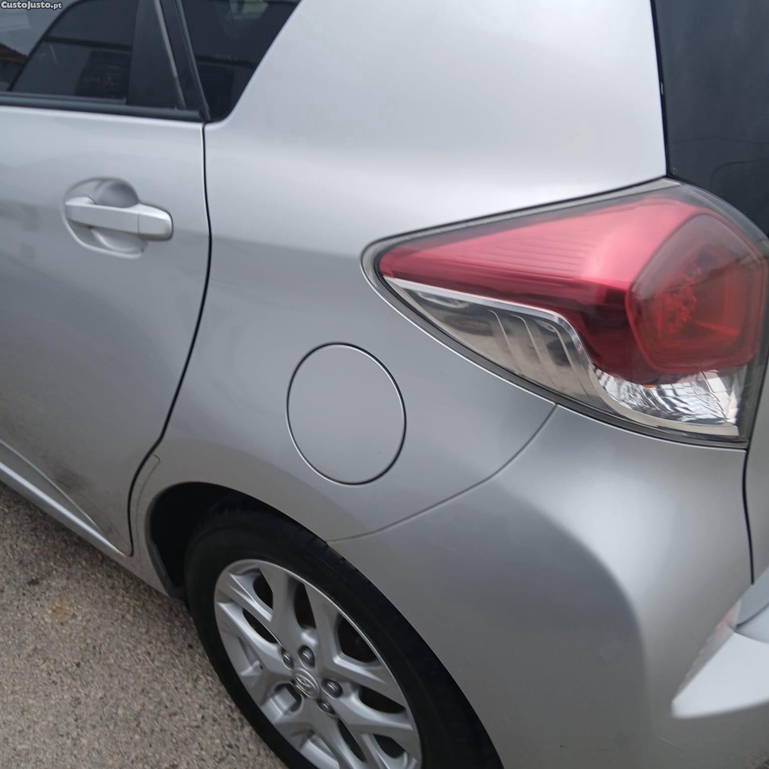 Toyota Verso-S connet — fotografia 3