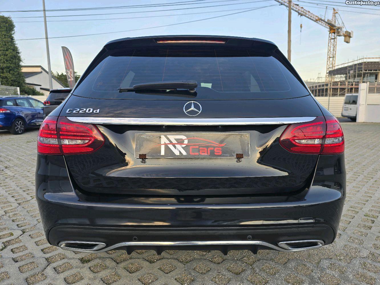 Mercedes-Benz C 220 194 cv AMG - 19 foto 2