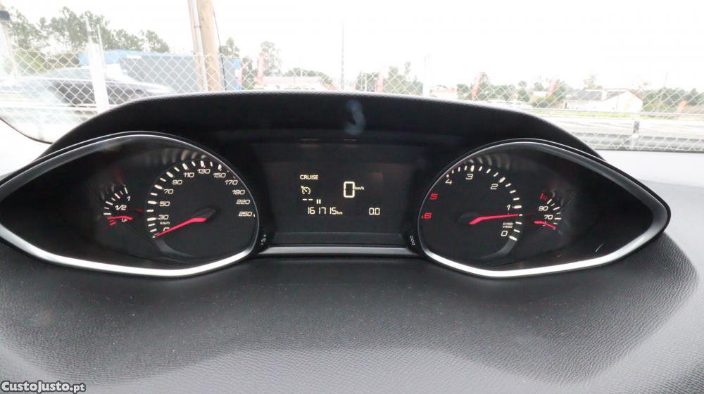 Peugeot 308 1.5 BlueHDi Style — fotografia 13