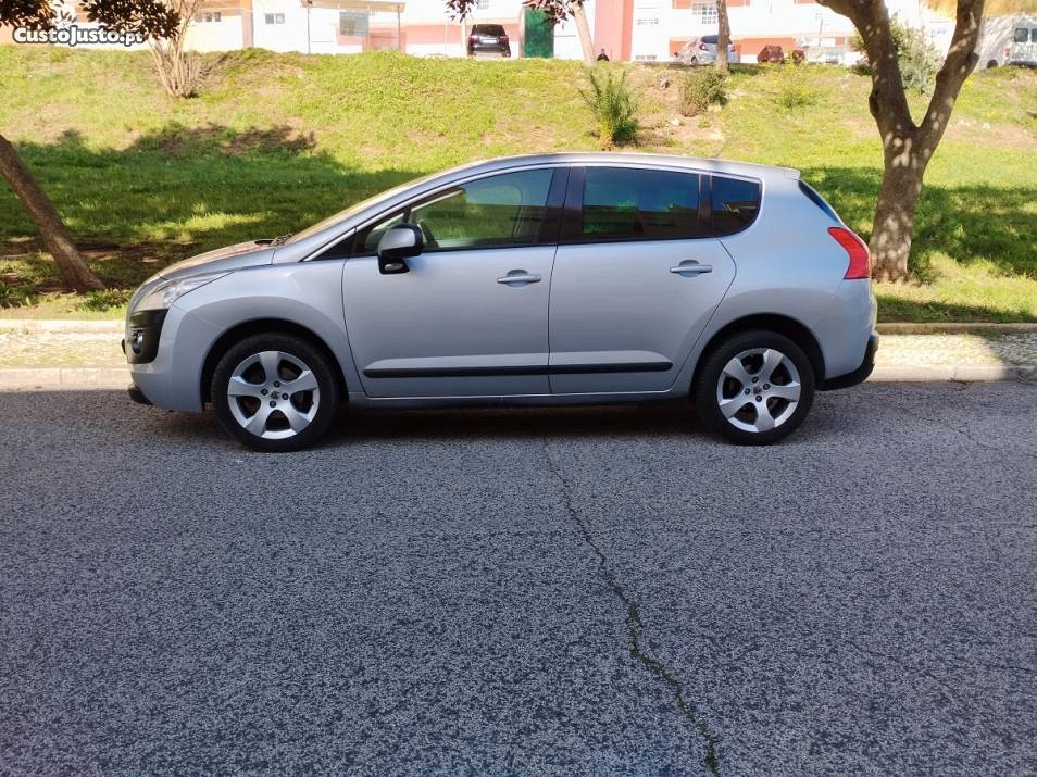 Peugeot 3008 1.6 e-HDI — photo 3