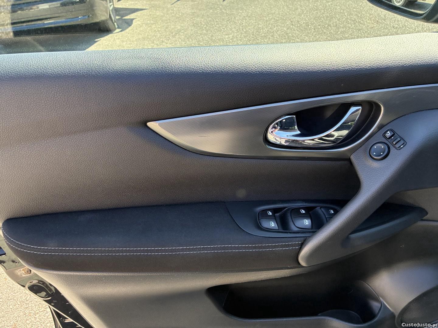 Nissan Qashqai 1.5 dCi Tekna — fotografia 7