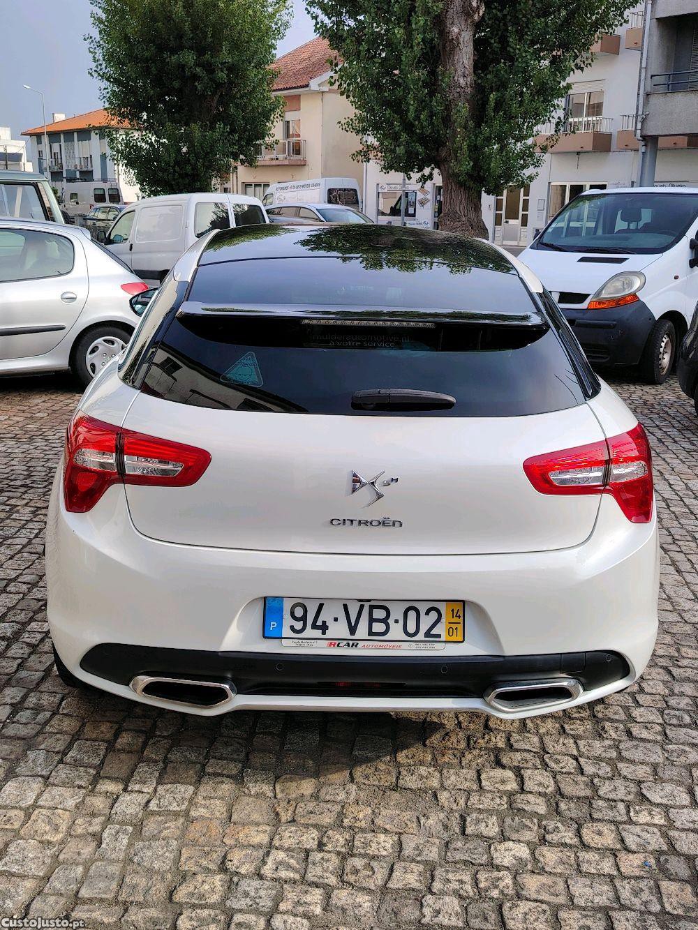 Citroën DS5 Hybrid4 So Chic — fotografia 9