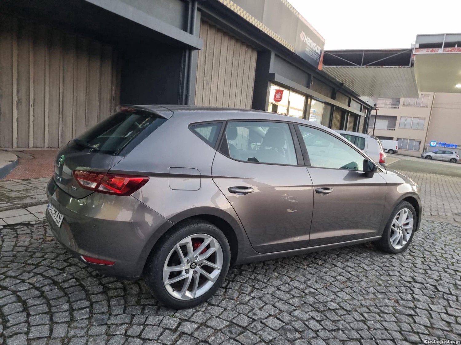 SEAT Leon 1.6 TDI muito novo — fotografia 14