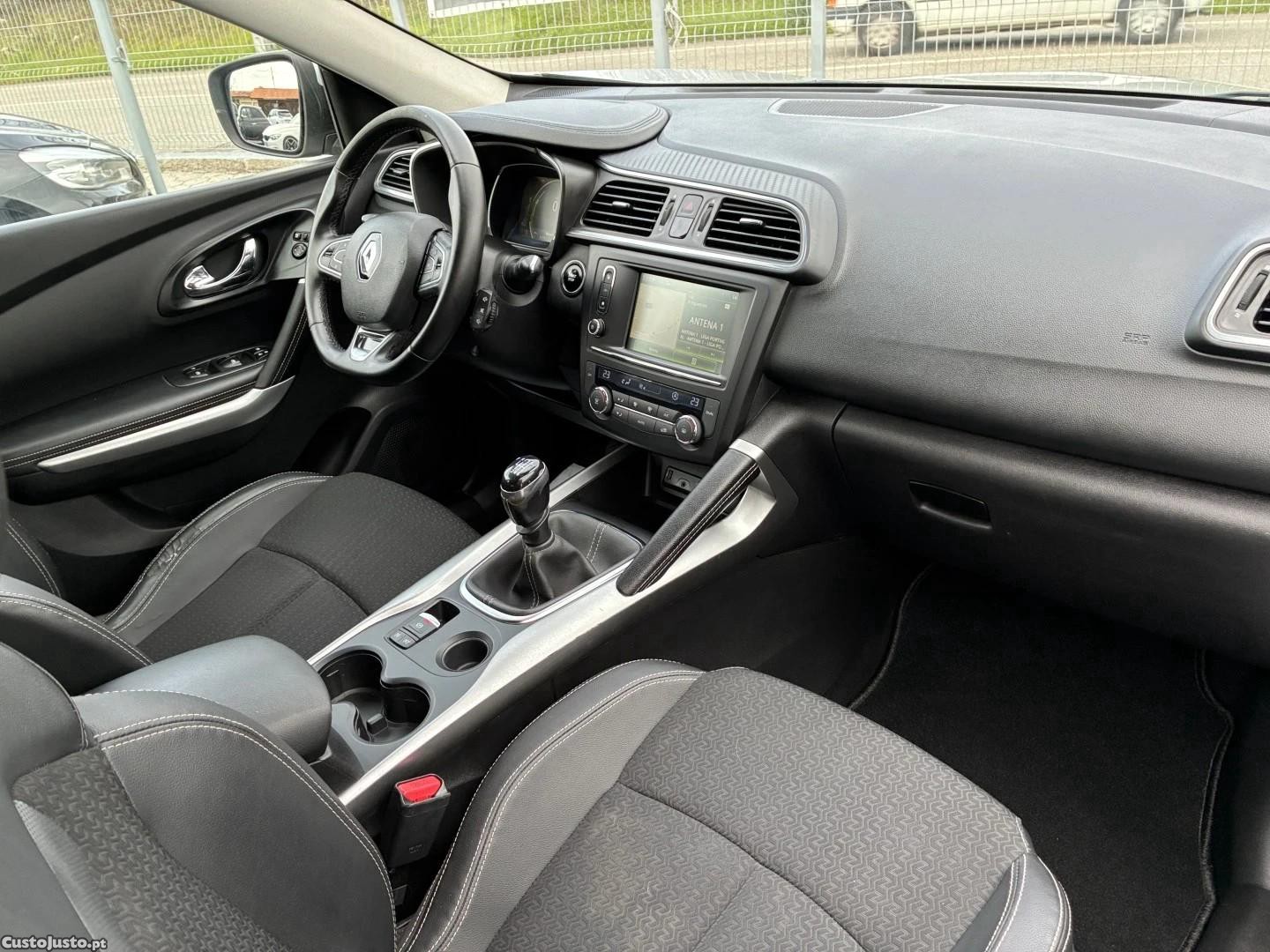 Renault Kadjar Energy TCe 130 LIMITED — fotografia 5
