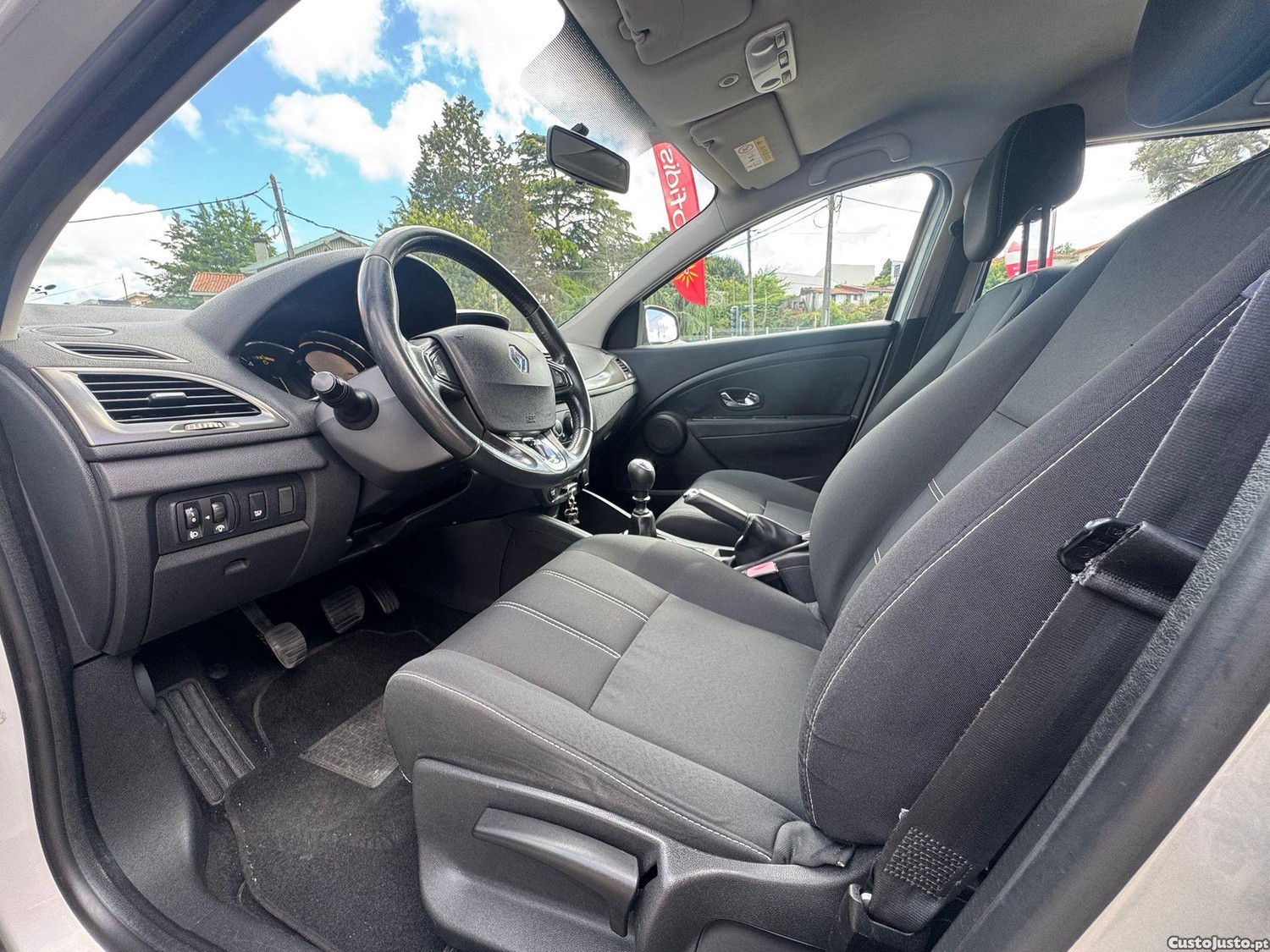 Renault Mégane Sport Tourer 1.5 dCi Confort — fotografia 12