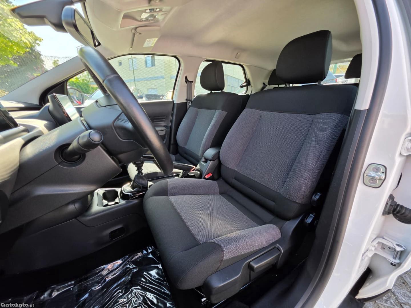Citroën C4 1.2 PureTech Feel — fotografia 6