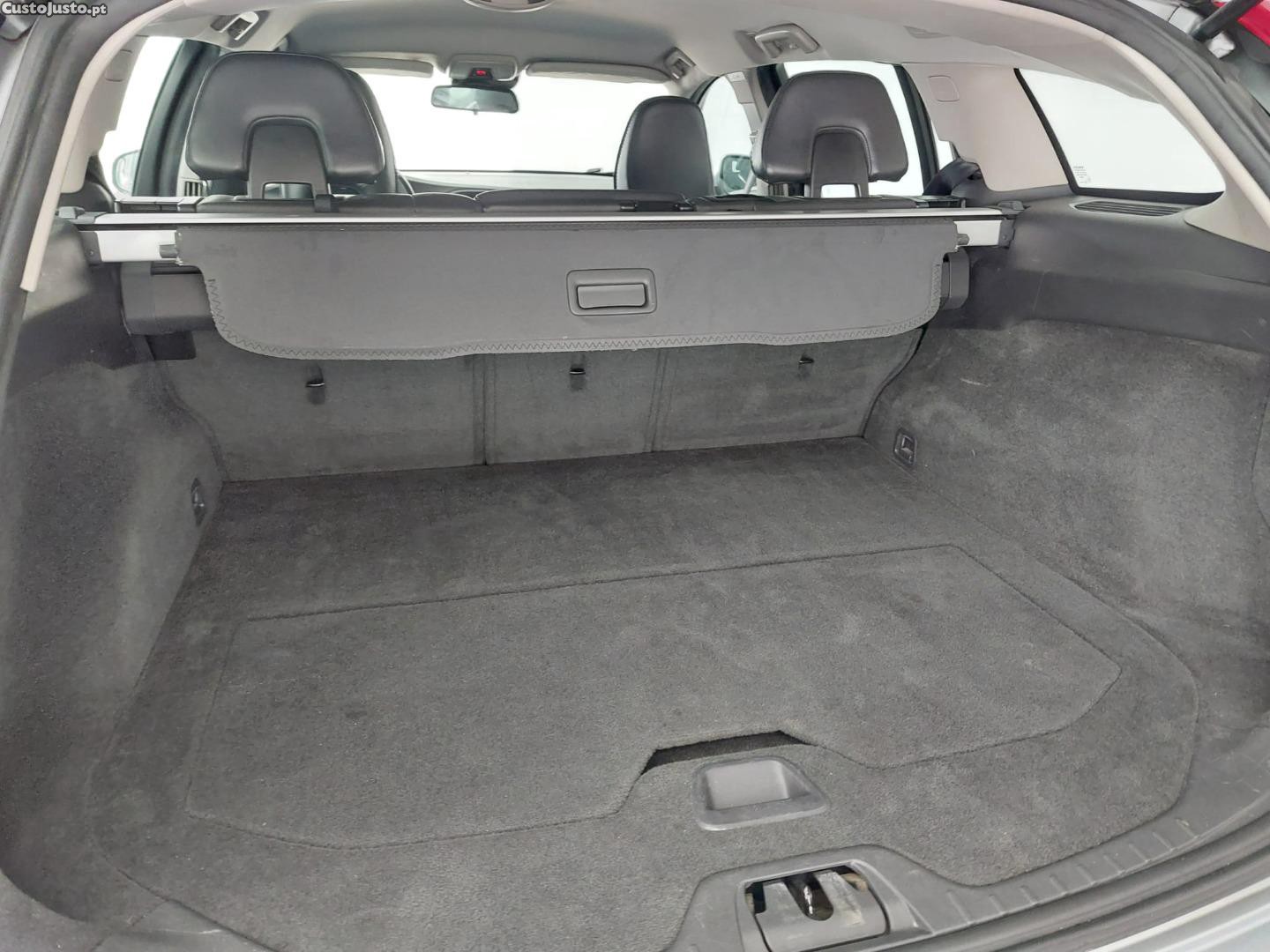 Volvo V60 1.6 Drive — fotografia 2