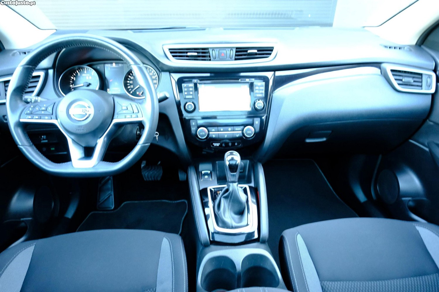 Nissan Qashqai 1.2 DIG-T AcentaConnect Xtronic — fotografia 13