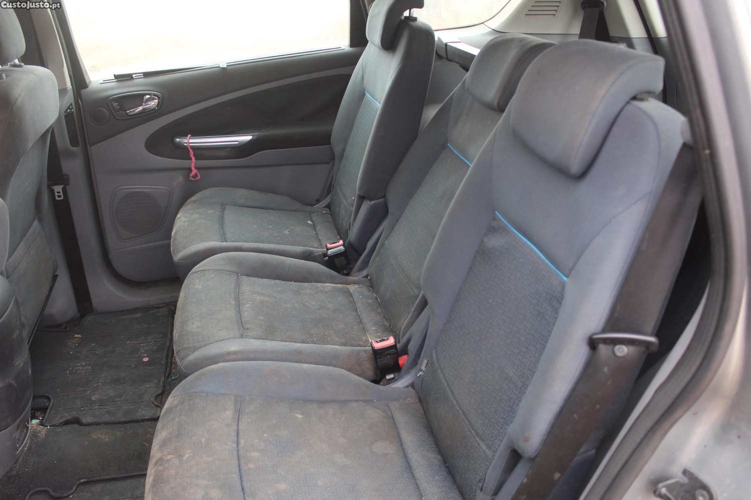 Ford S-Max 1.8 TDCi TITANIUM 7L — fotografia 2