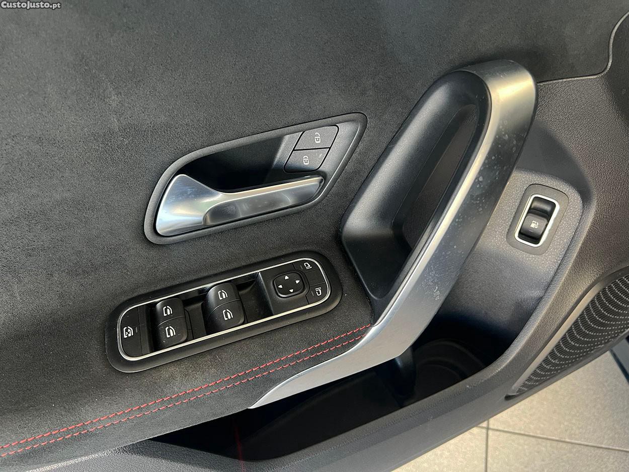Mercedes-Benz A 250 e AMG Line — fotografia 3