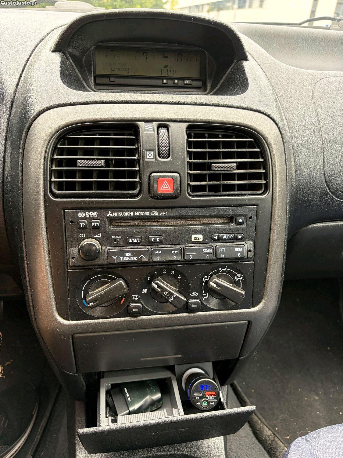 Mitsubishi Carisma 1.3 90cv — fotografia 5