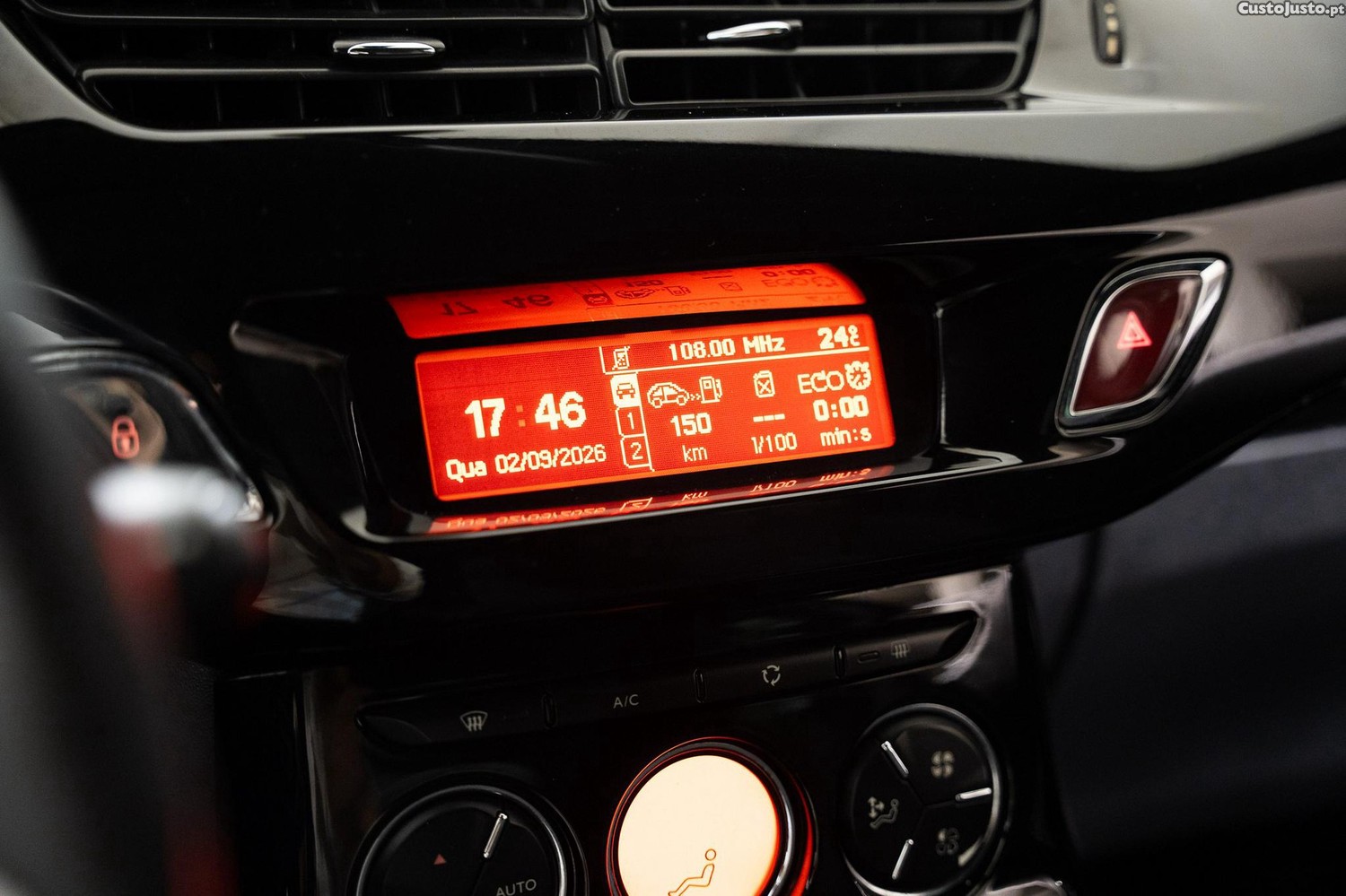 Citroën DS3 1.6 e-HDi So Chic — fotografia 6