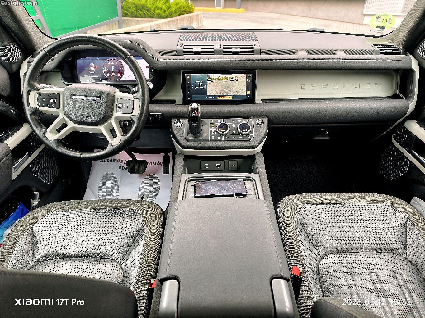 Land Rover Defender Black edition 7 lugares 2.0d 241cv aceito retoma — fotografia 2