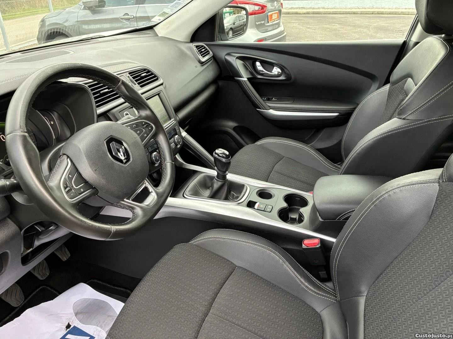 Renault Kadjar Energy TCe 130 LIMITED — fotografia 13