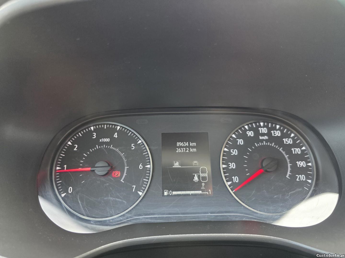 Dacia Sandero 1.0 TCe Comfort — fotografia 18