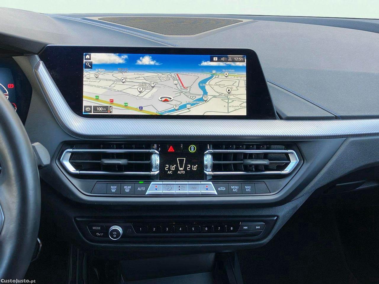 BMW 118 i Pack Desportivo M Auto — fotografia 7
