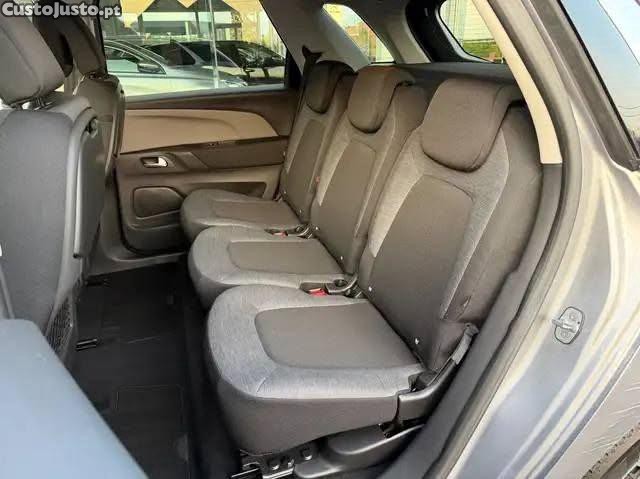 Citroën C4 Spacetourer PureTech 130 Stop&Start FEEL — fotografia 6
