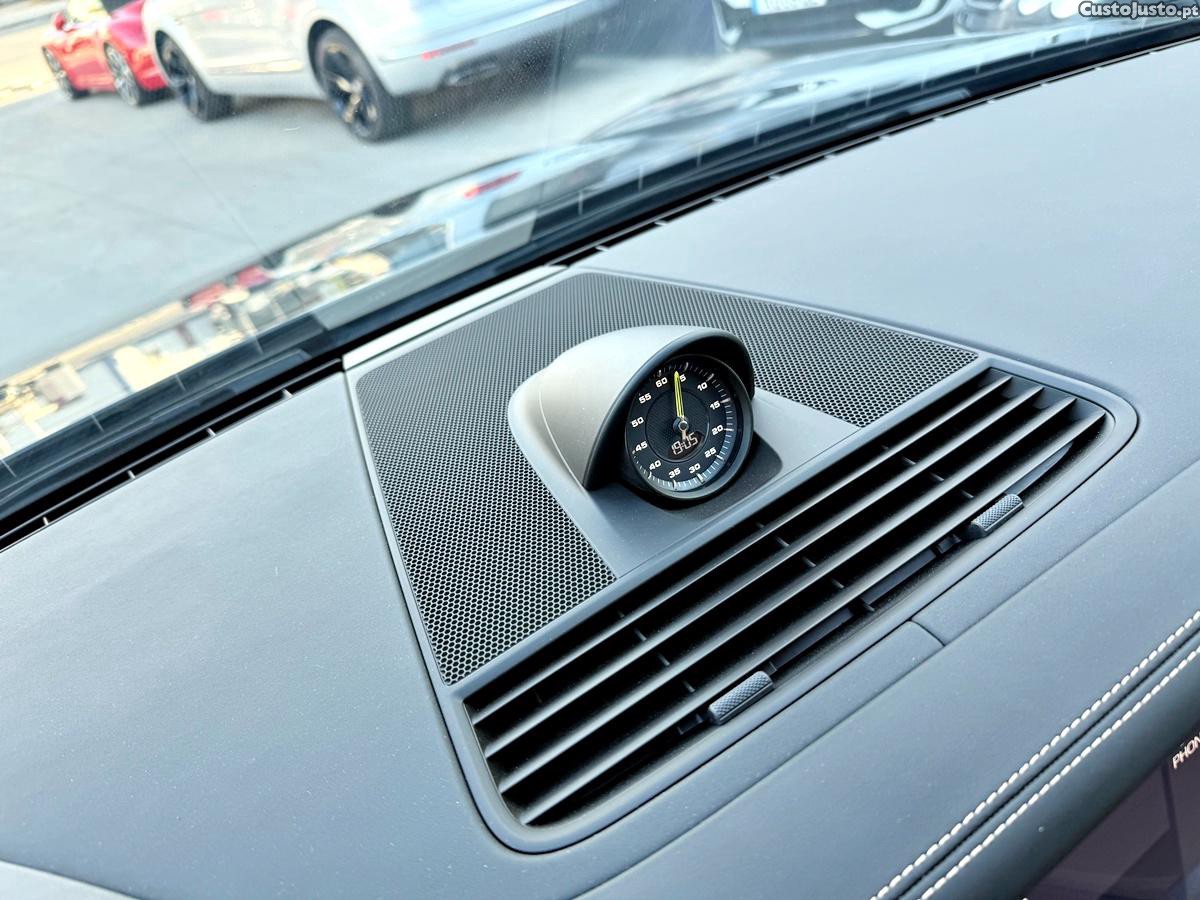 Porsche Panamera 4 E-Hybrid Platinum Edition — fotografia 42