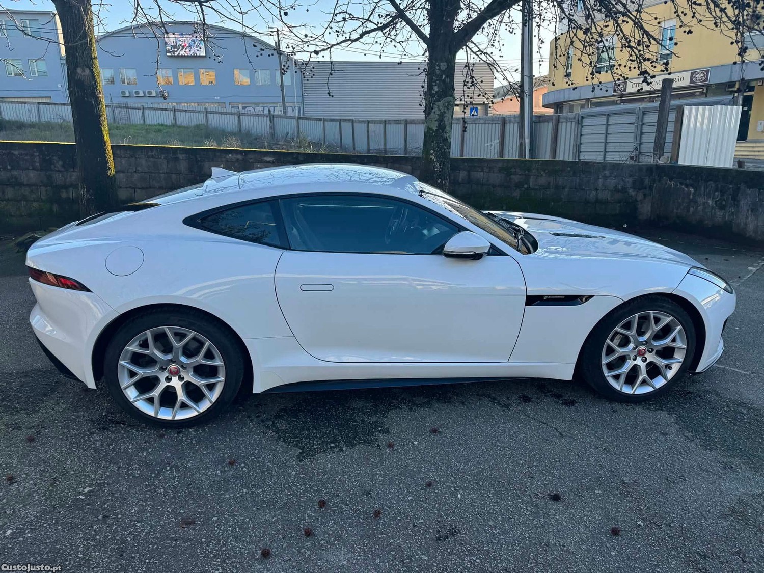 Jaguar F-Type 2.0 i4 R-Dinamic — fotografia 10