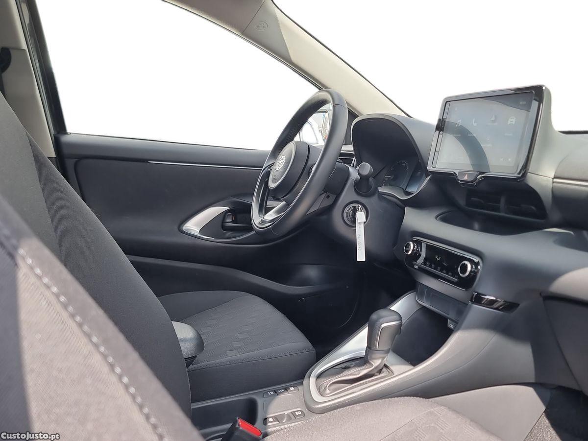 Toyota Yaris 1.5 HDF Comfort Plus — fotografia 10