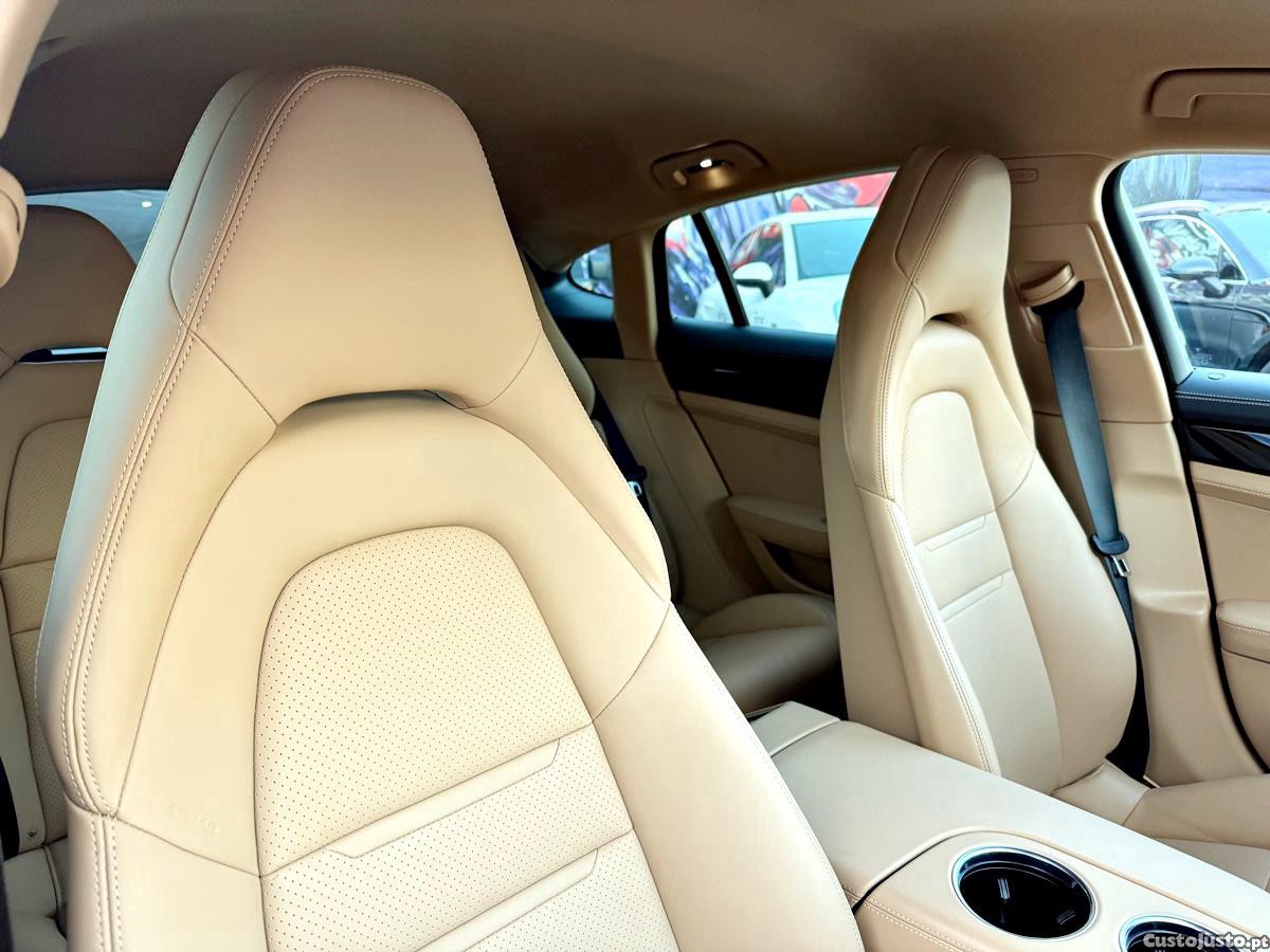 Porsche Panamera 4 E-Hybrid Platinum Edition — fotografia 19