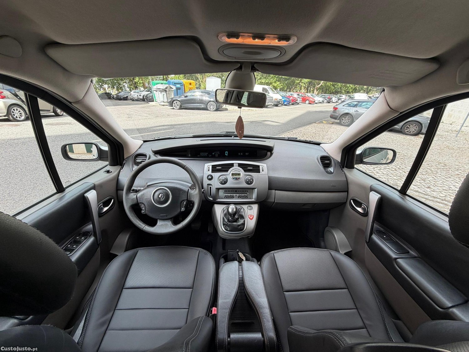 Renault Scénic 1.5 dCi Dynamique Luxe — fotografia 9