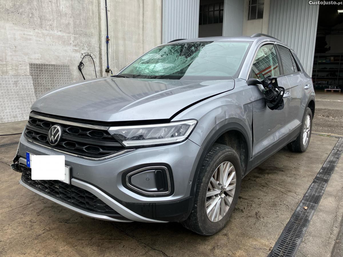 VW T-Roc (A11, D11) 1.0 TSI (110 hp) 2024 26.844 Km - 24 foto 4
