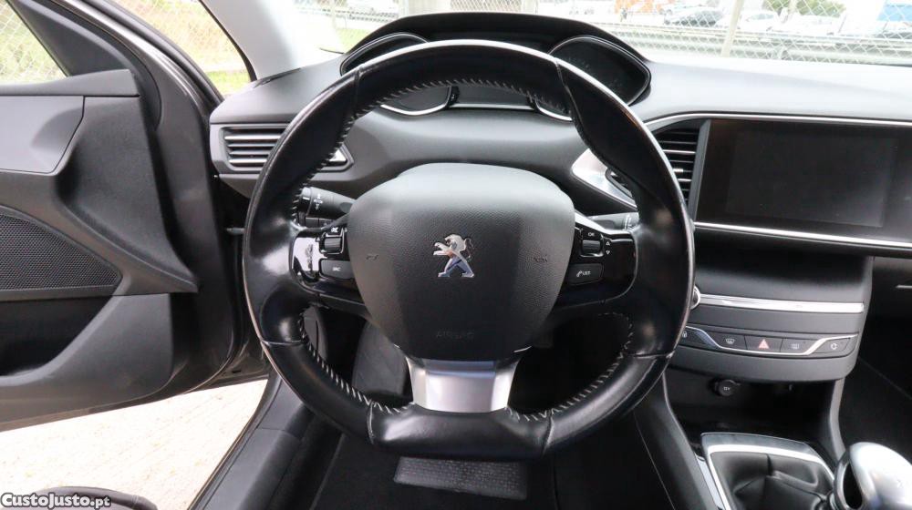 Peugeot 308 1.5 BlueHDi Style — fotografia 14