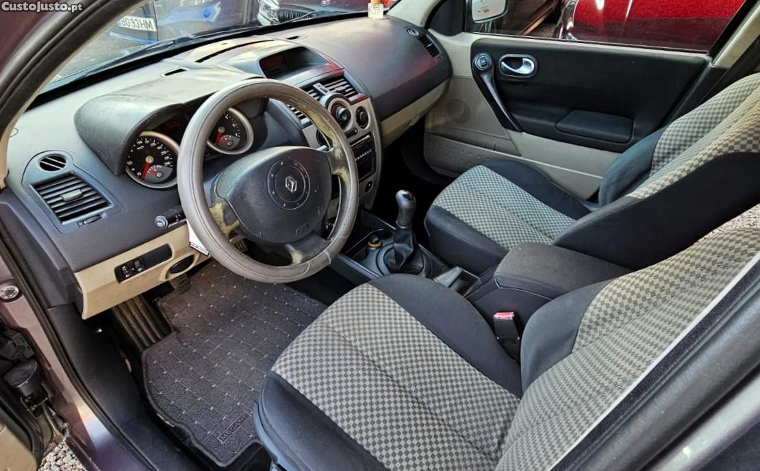 Renault Mégane Break 1.5DCi NACIONAL — fotografia 6