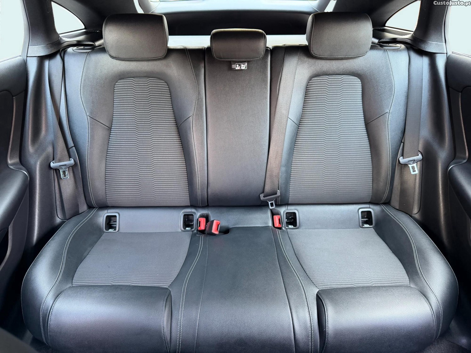 Mercedes-Benz CLA 250 E SHOOTING BRAKE PROGRESSIVE AUTO 218 CV - NACIONAL - 69767 KM — fotografia 10