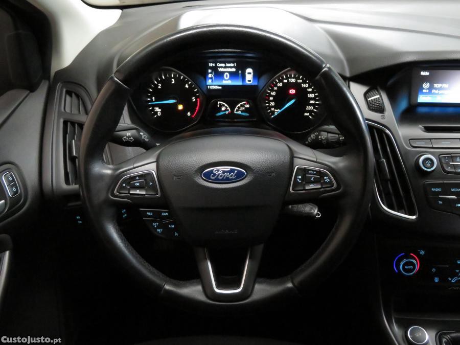Ford Focus 1.5 TDCi Trend+ — fotografia 13