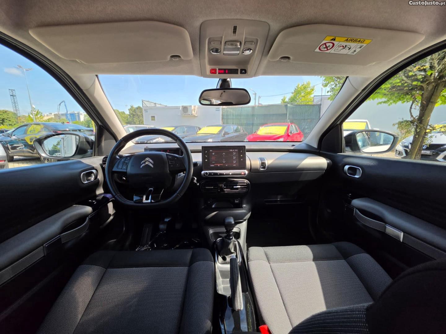 Citroën C4 1.2 PureTech Feel — fotografia 4