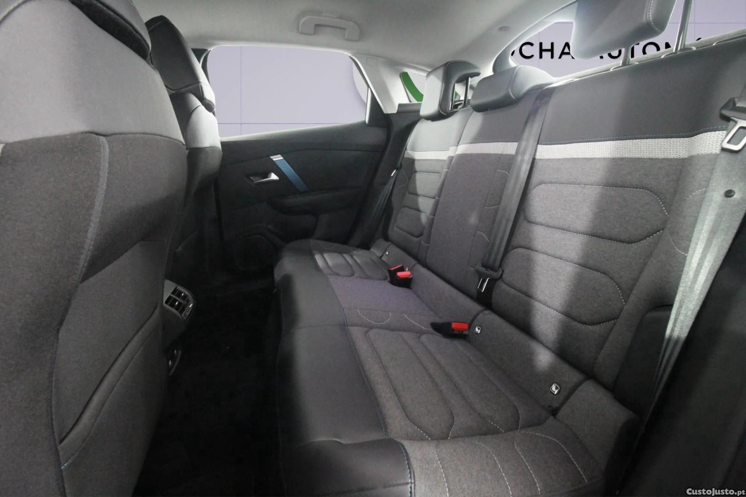 Citroën e-C4 50 kWh Shine Pack — fotografia 5