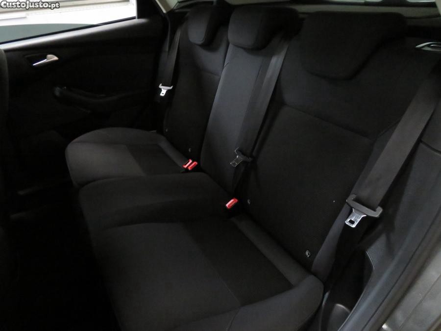 Ford Focus 1.5 TDCi Trend+ — fotografia 7