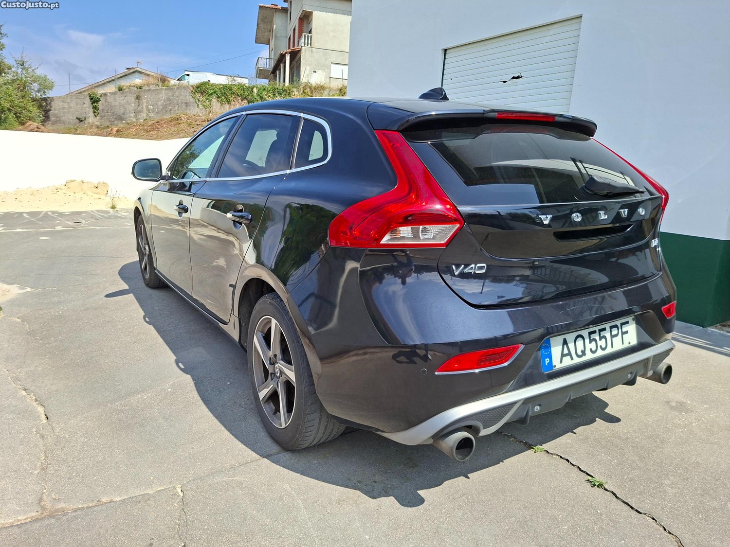 Volvo V40 D4 R-Design — fotografia 4