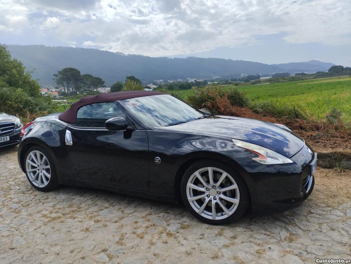 Nissan 370 Z Roadster Touring cabriolé — fotografia 3