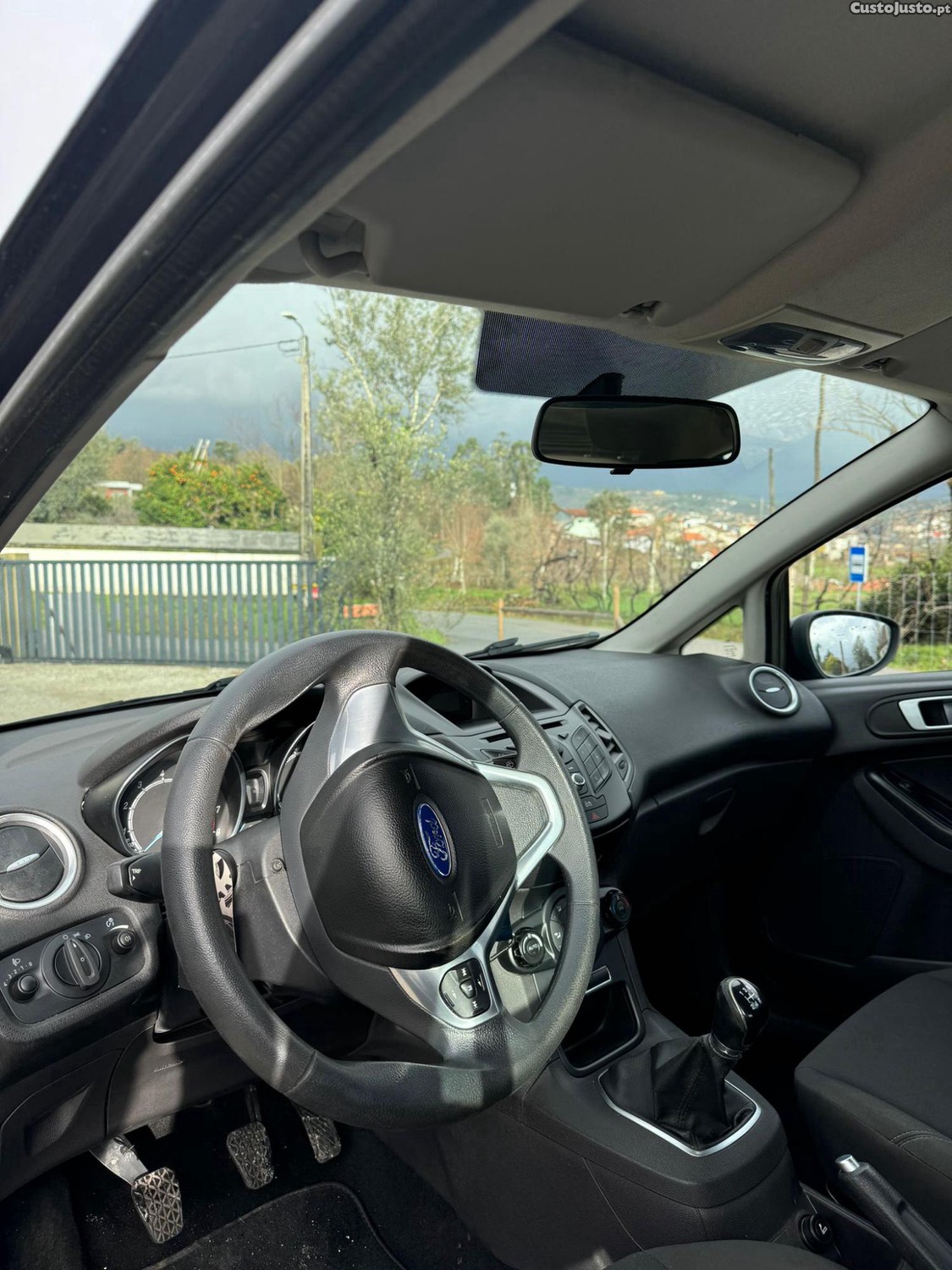 Ford Fiesta 1.0 EcoBoost - 14 — photo 4