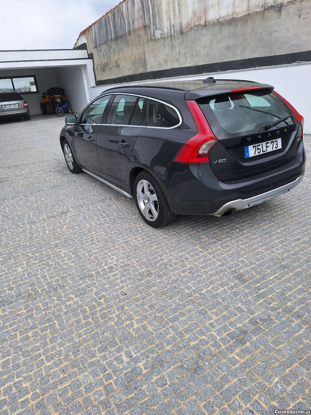 Volvo V60 V60 D3 5 cilindros - 11 foto 3