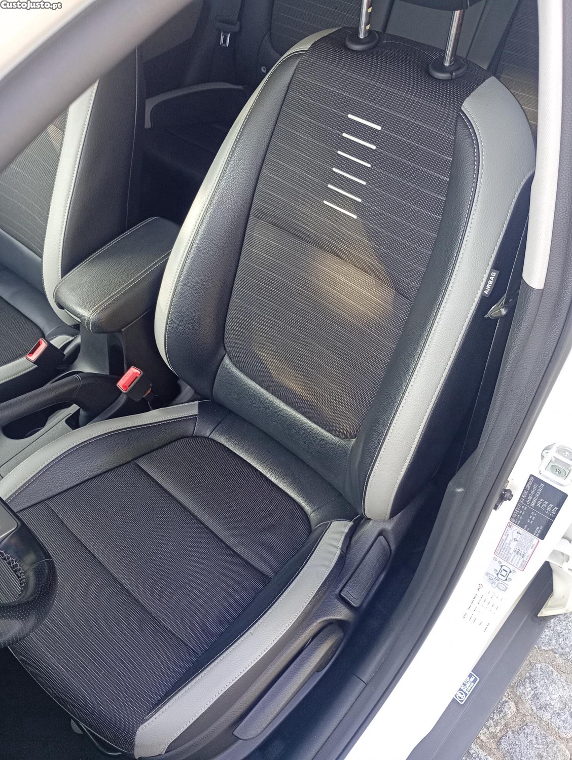 Kia Stonic 1.0 T-GDi TX 120cv - 78.000km — fotografia 3