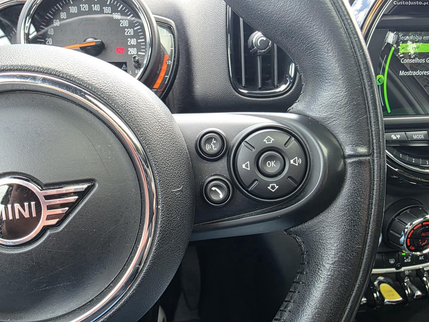 MINI Countryman Cooper SE ALL4 Auto — fotografia 13