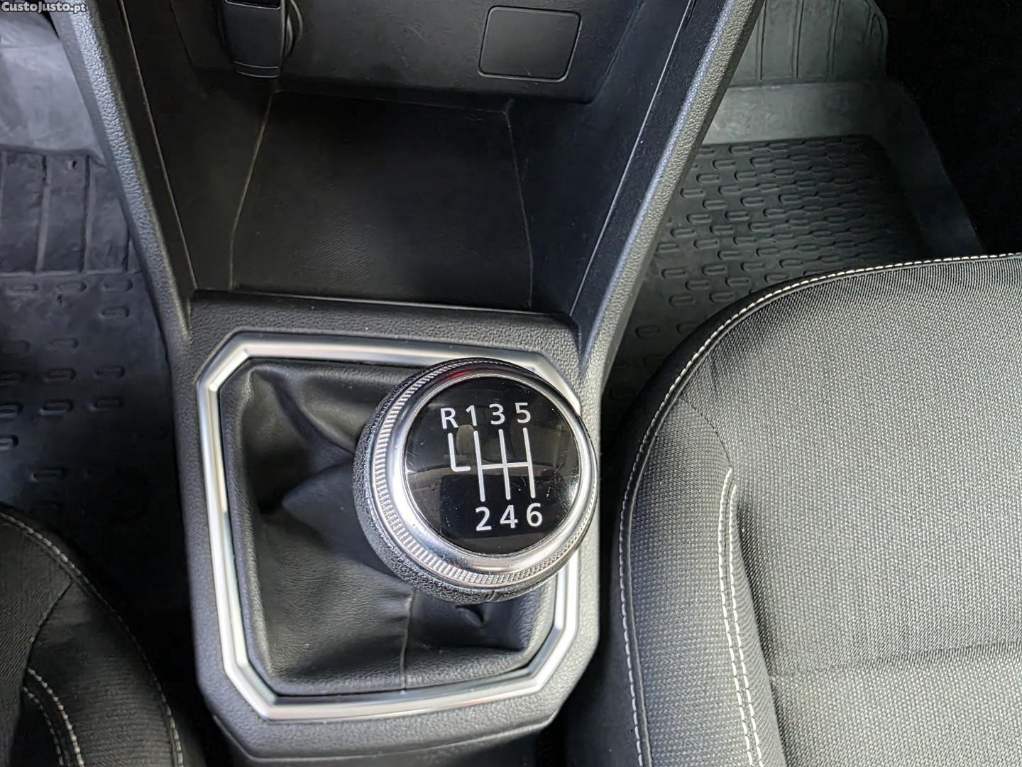 Dacia Sandero 1.0 TCe Comfort — fotografia 10