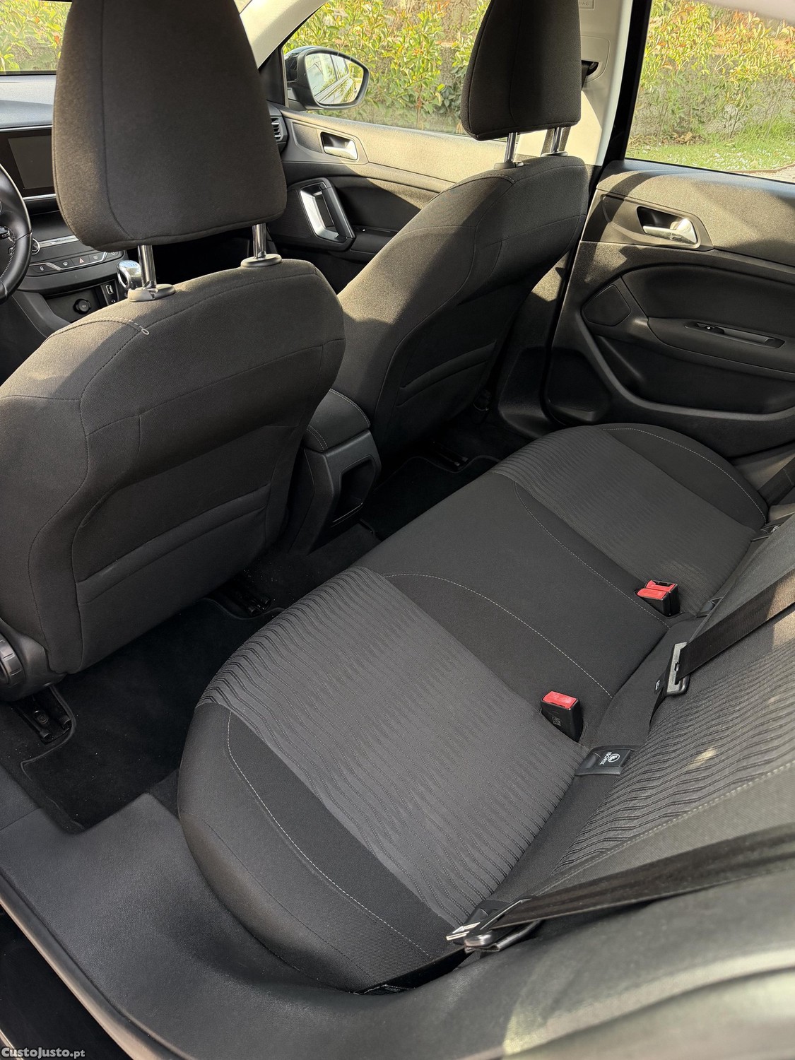 Peugeot 308 1.6HDI 115cv GPS carro bom estado — fotografia 3