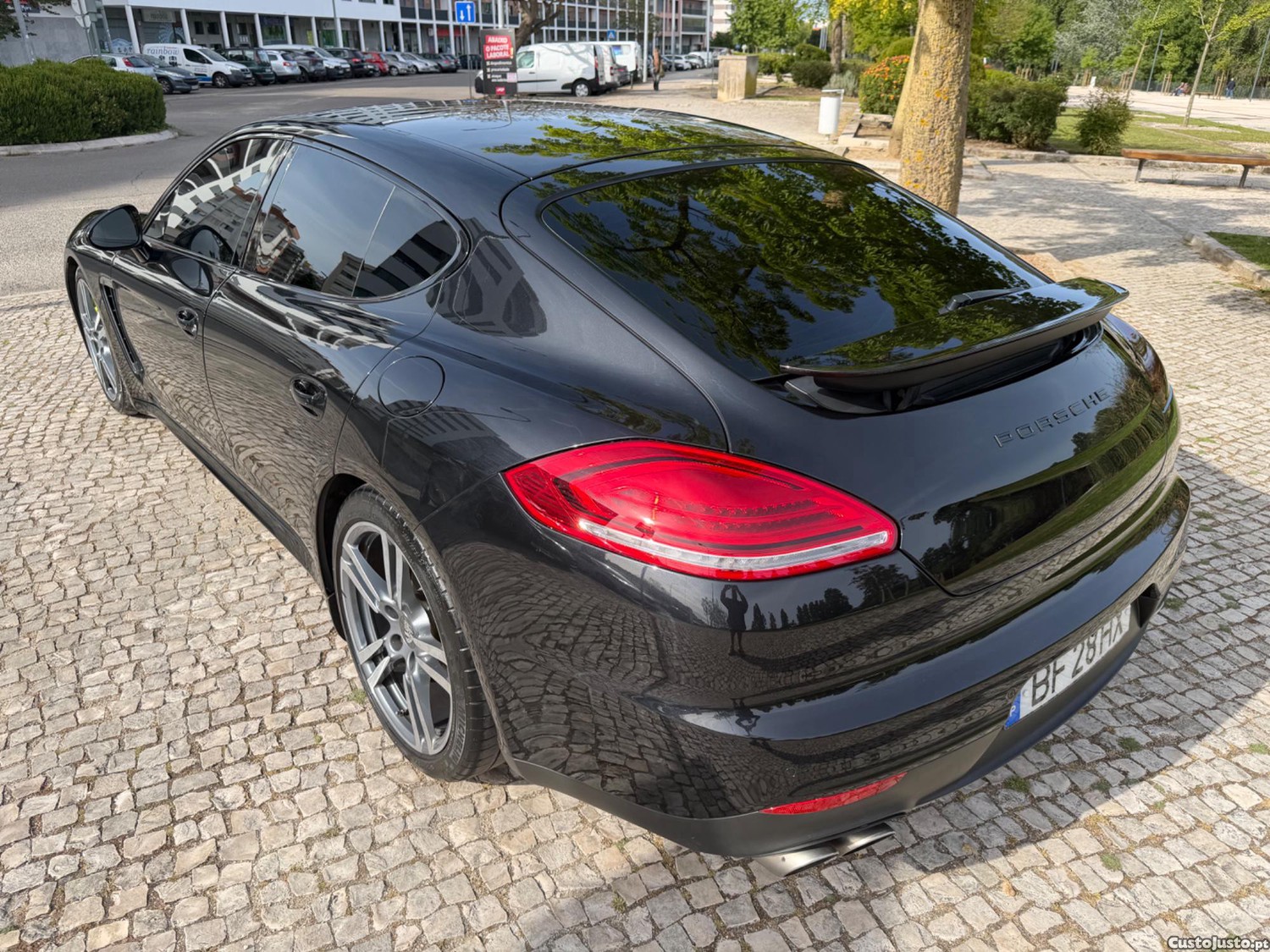 Porsche Panamera S HYBRID — fotografia 11