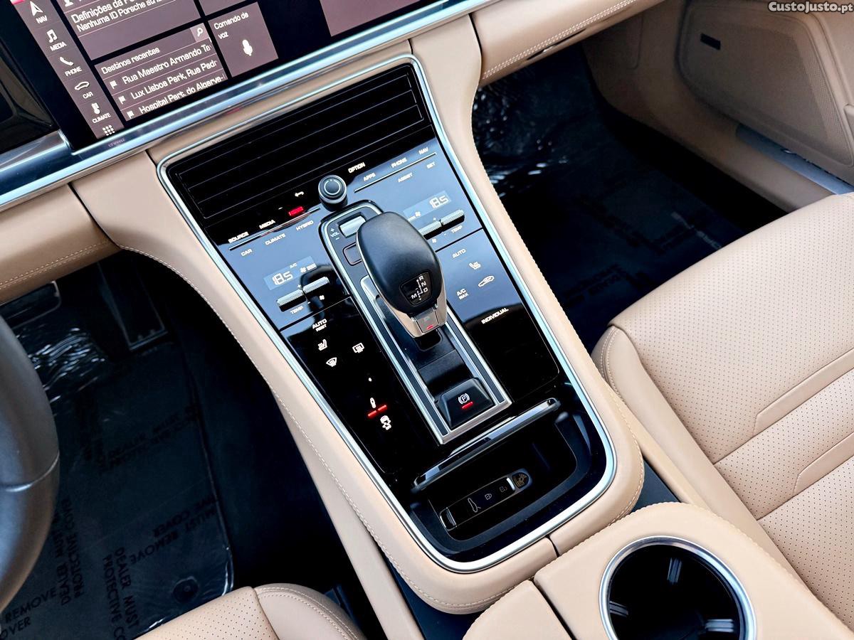 Porsche Panamera 4 E-Hybrid Platinum Edition — fotografia 40