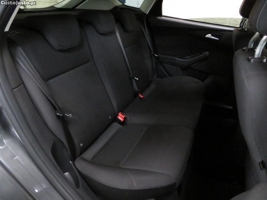 Ford Focus 1.5 TDCi Trend+ — fotografia 6