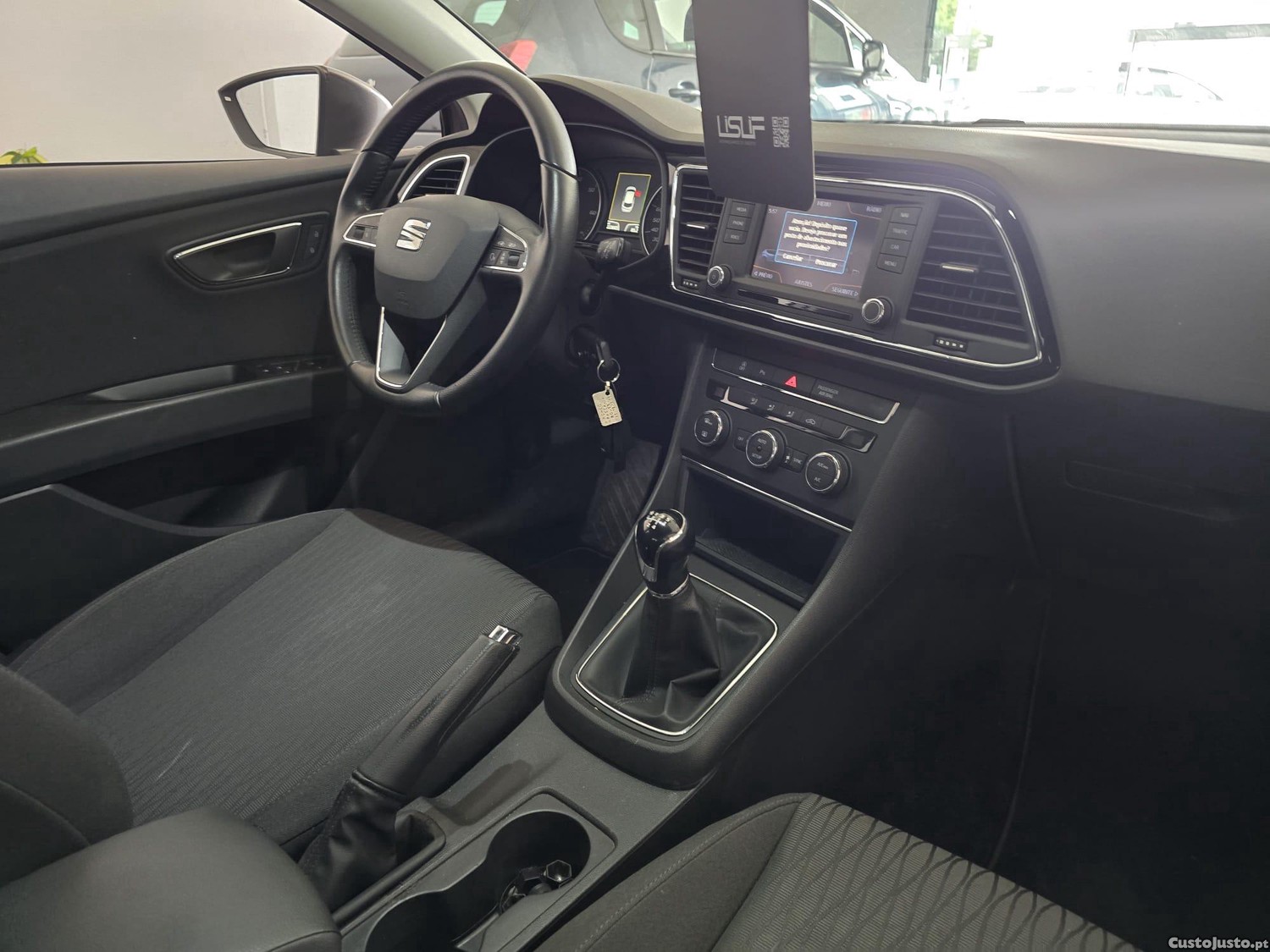 SEAT Leon 1.6 TDI muito novo — fotografia 4